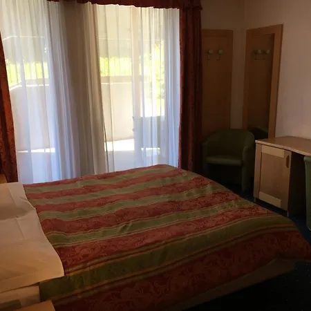 Hotel Garni Enrosadira Vigo di Fassa Exterior foto
