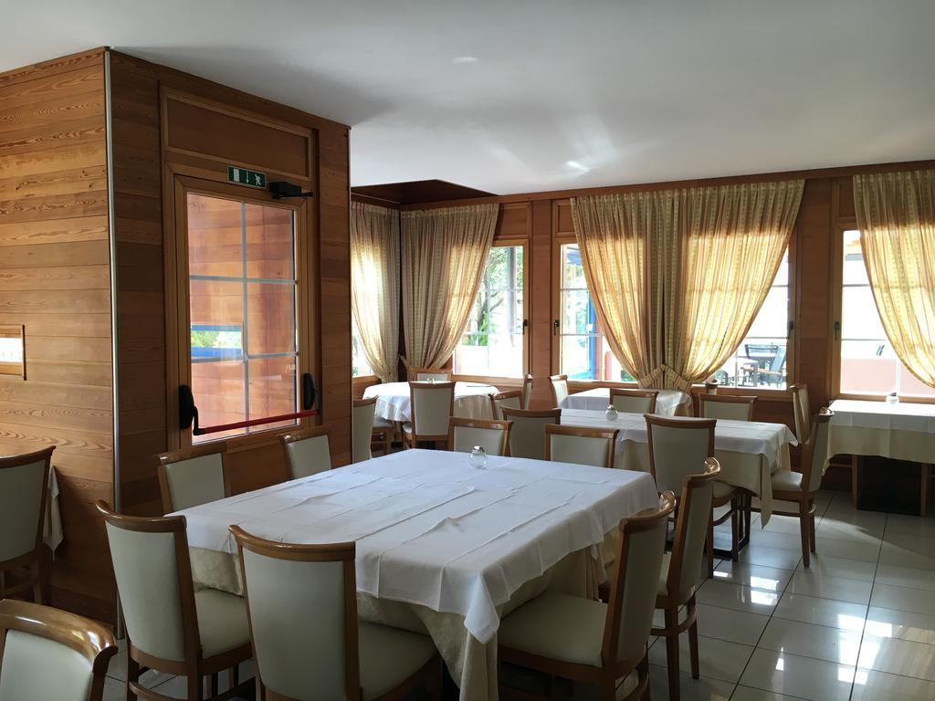 Hotel Garni Enrosadira Vigo di Fassa