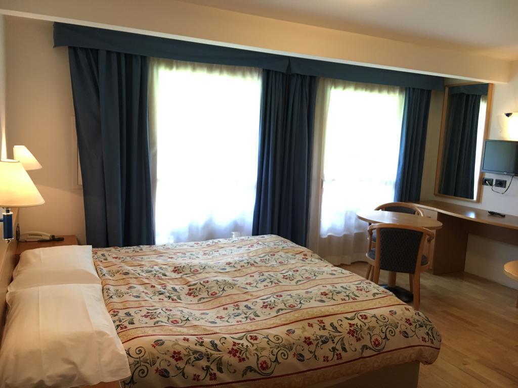 Hotel Garni Enrosadira