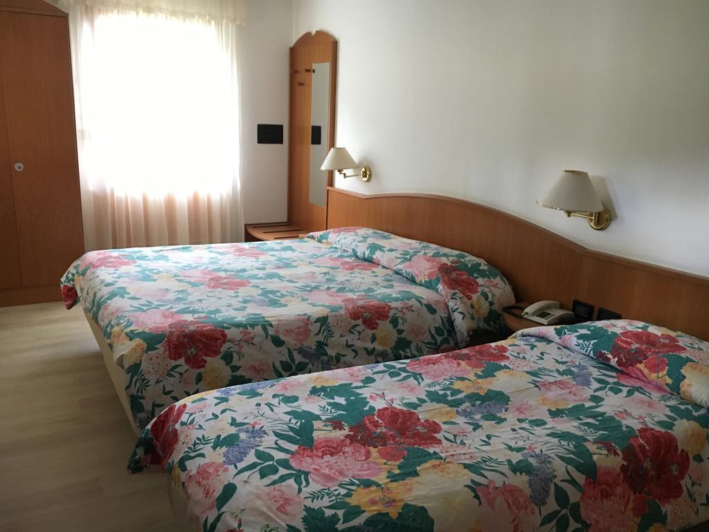 Garni Enrosadira Hotel