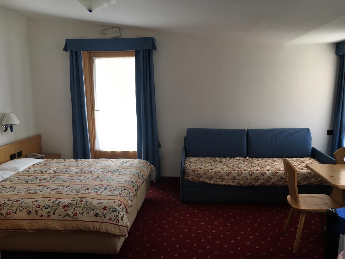 Hotel Garni Enrosadira Vigo di Fassa